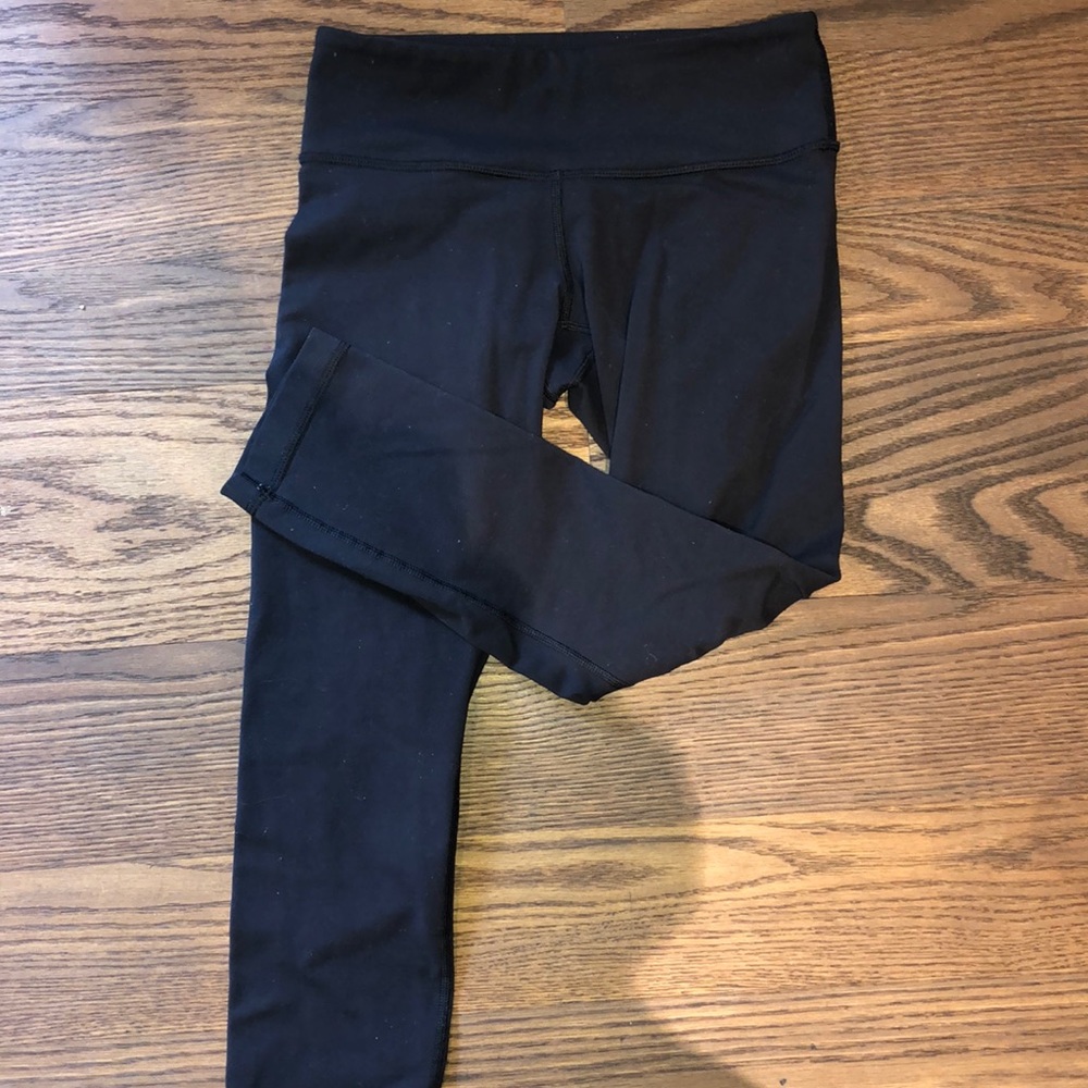 Black lululemon leggings